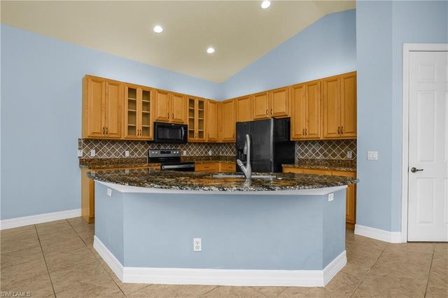 9750 Wilshire Lakes BLVD, Naples, FL 34109