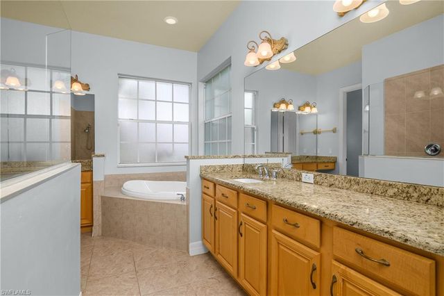 9750 Wilshire Lakes BLVD, Naples, FL 34109