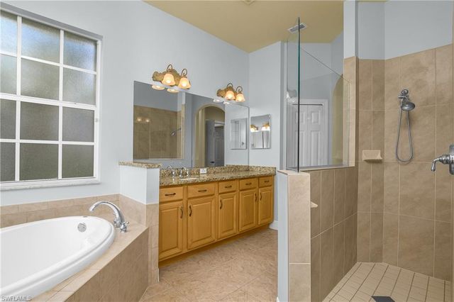 9750 Wilshire Lakes BLVD, Naples, FL 34109