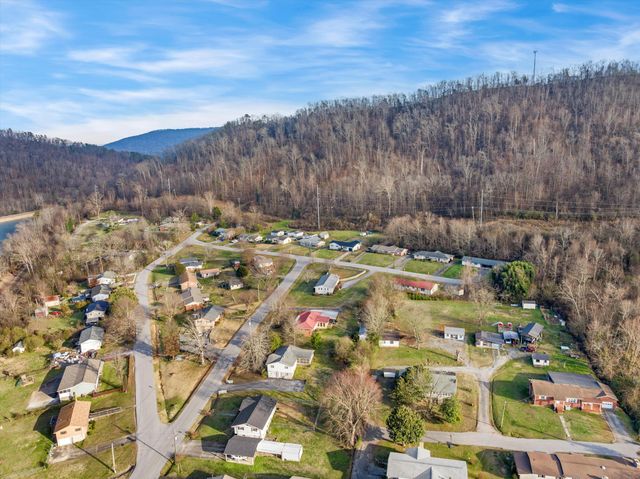 5812 Louise Lane, Ooltewah, TN 37363