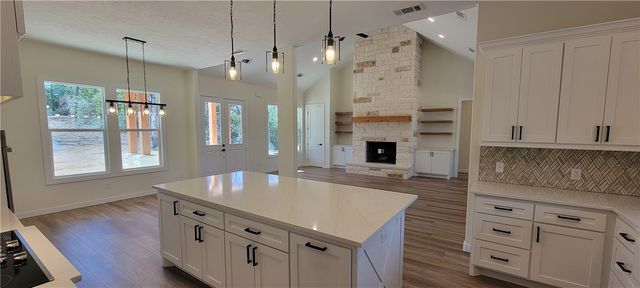 2708 Yorkshire Trail, Franklin, TX 77856