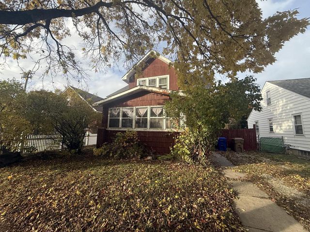 2220 75th STREET, Kenosha, WI 53143
