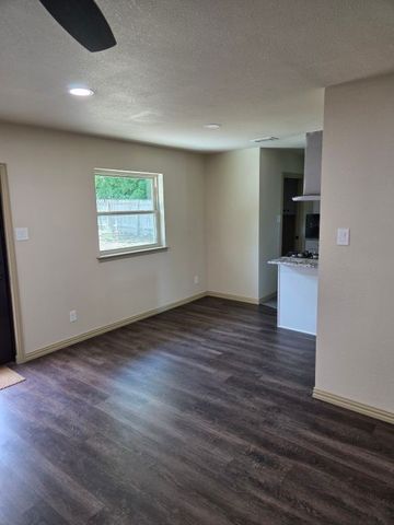 7408 Overhill Road, Fort Worth, TX 76116