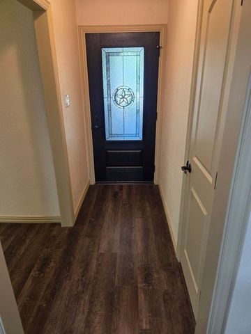 7408 Overhill Road, Fort Worth, TX 76116