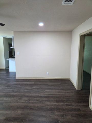 7408 Overhill Road, Fort Worth, TX 76116