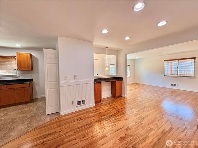 4040 S 168th Street, Seatac, WA 98188