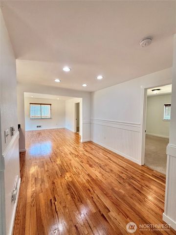 4040 S 168th Street, Seatac, WA 98188