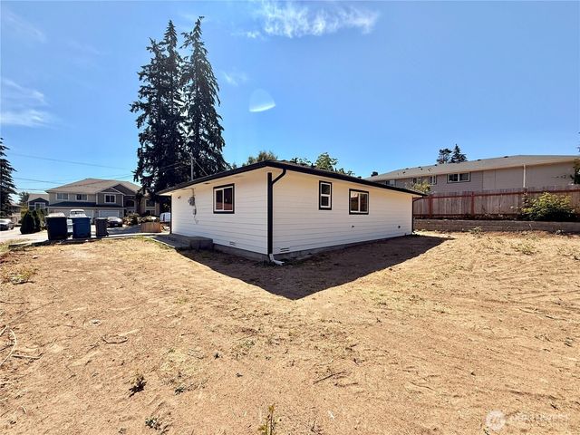 4040 S 168th Street, Seatac, WA 98188