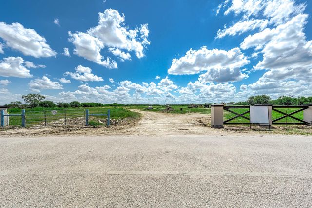 13931 Routt Point Road, Needville, TX 77461