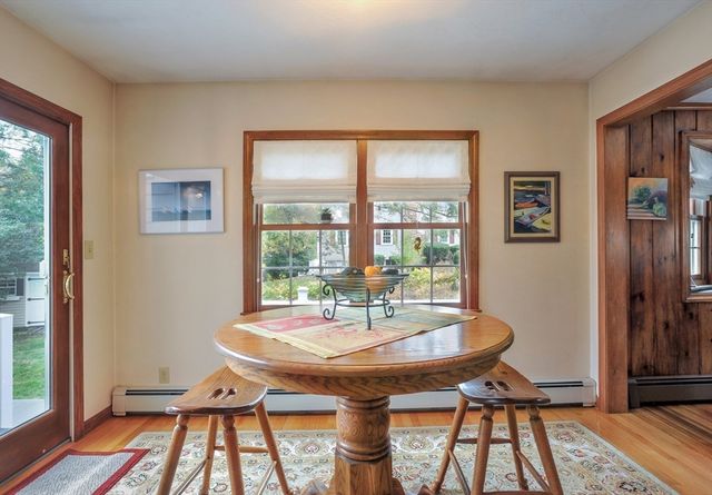 12 Oak Ridge Cir, Weymouth, MA 02188