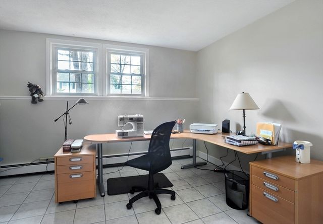 12 Oak Ridge Cir, Weymouth, MA 02188