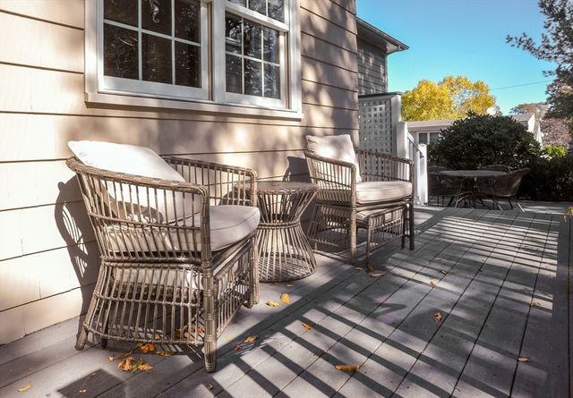 12 Oak Ridge Cir, Weymouth, MA 02188