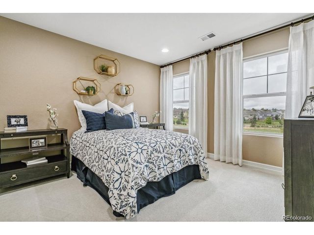 348 Vista Cliff Cir, Castle Rock, CO 80104
