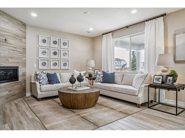 348 Vista Cliff Cir, Castle Rock, CO 80104