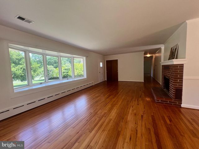 12405 SHAFER LN, Bowie, MD 20720