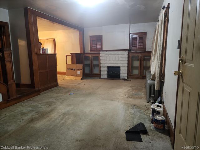 33 Forest Street, River Rouge, MI 48218