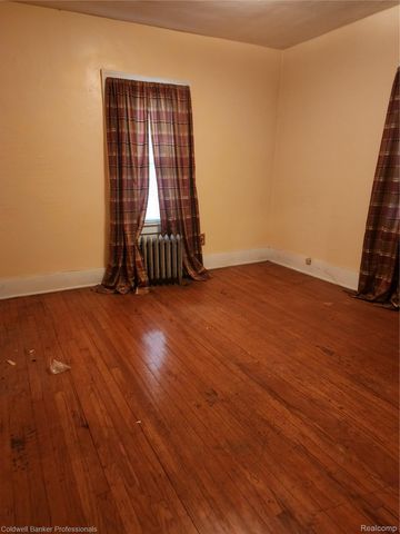 33 Forest Street, River Rouge, MI 48218