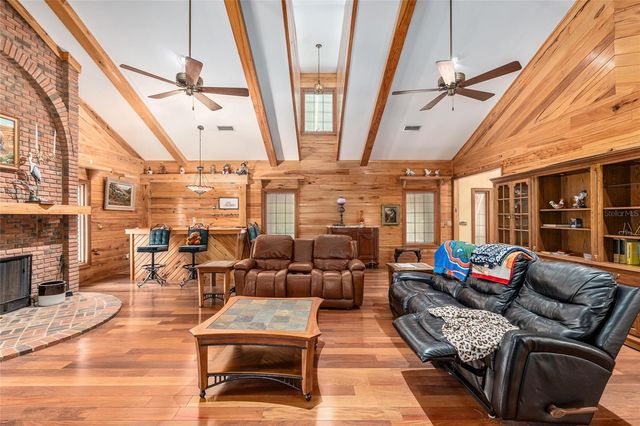 272 NE COUNTY ROAD 337, Trenton, FL 32693