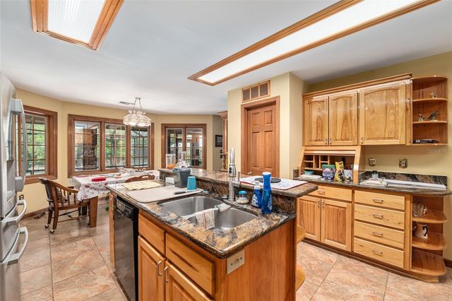 272 NE COUNTY ROAD 337, Trenton, FL 32693