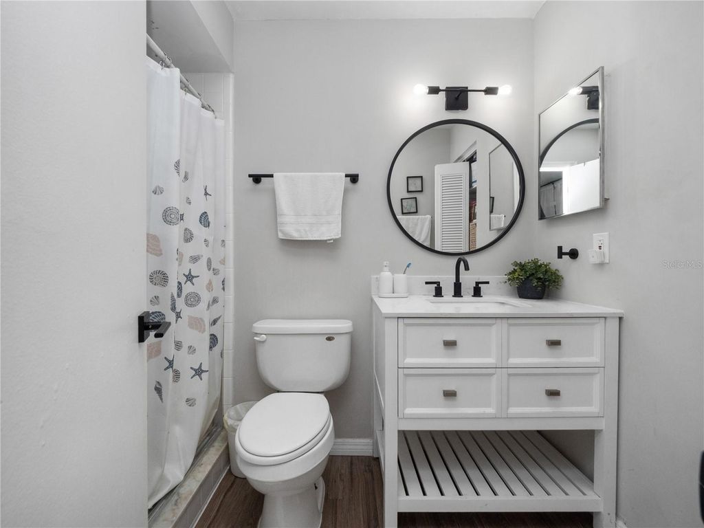 Image 18 of property listing at 2733 MIDDLE STREET, Orlando, FL 32807