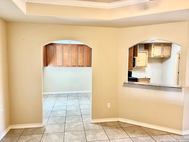 1002 Blue Crest, Beeville, TX 78102