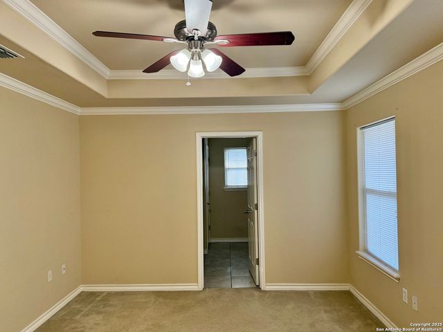 1002 Blue Crest, Beeville, TX 78102