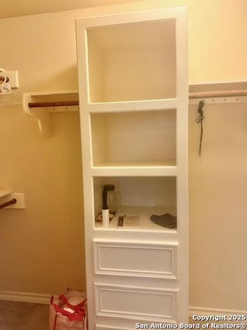 1002 Blue Crest, Beeville, TX 78102