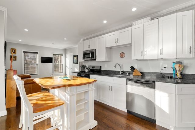 32 East Chestnut Street 32, Sharon, MA 02067