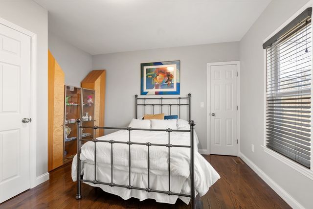 32 East Chestnut Street 32, Sharon, MA 02067