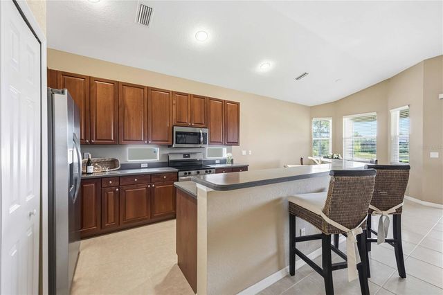 1915 SCARLETT AVENUE, North Port, FL 34289