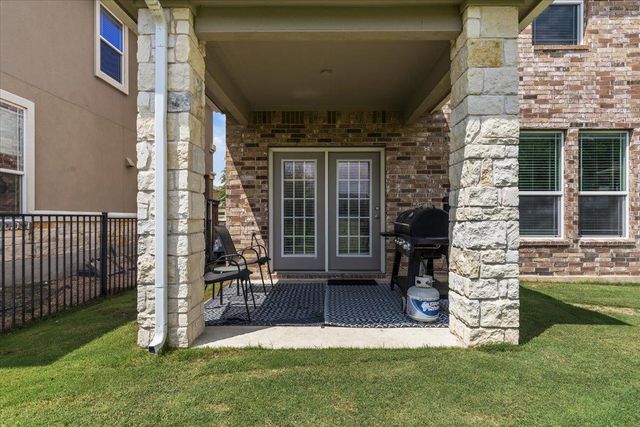 154 Danish Drive DR, Hutto, TX 78634