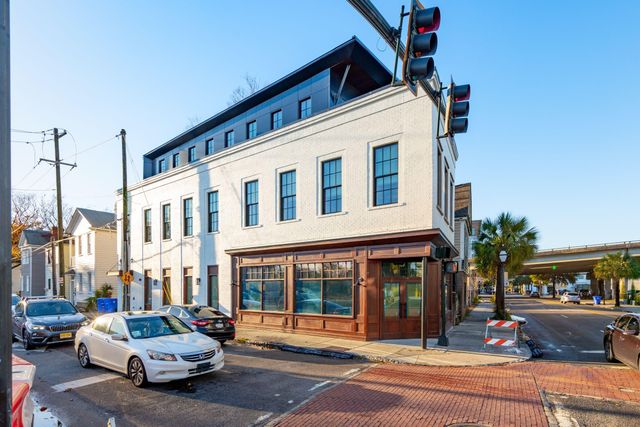 651 King Street, Charleston, SC 29403