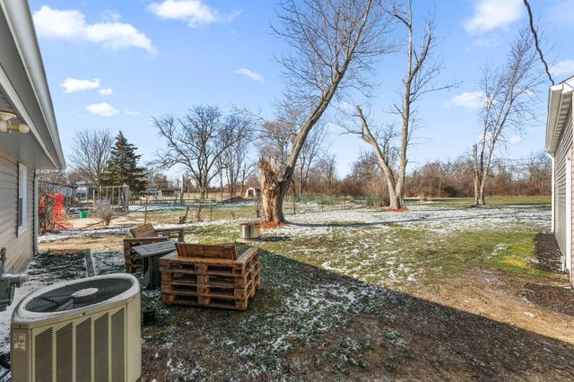 12736 Whitcomb Street, Crown Point, IN 46307