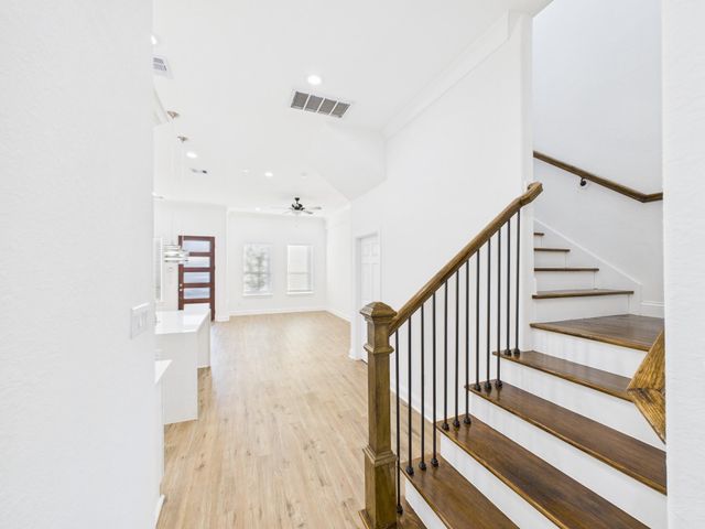 4619 Stassen Street B, Houston, TX 77051