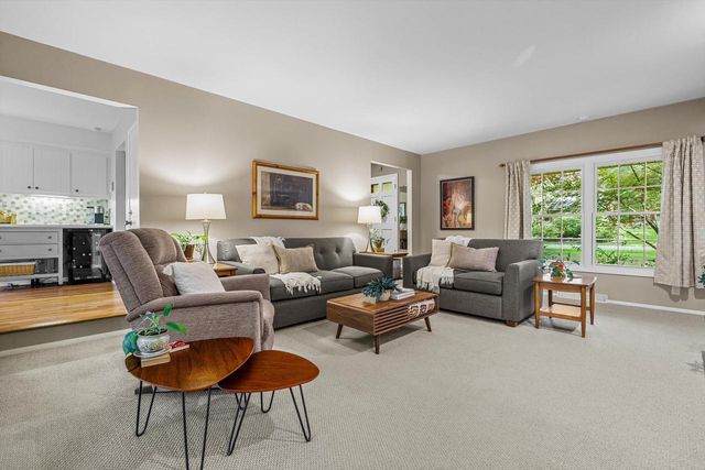 5003 Bluebird LANE, Racine, WI 53406