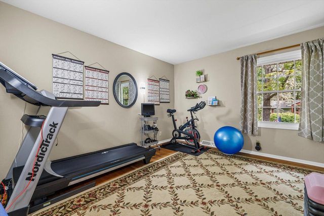 5003 Bluebird LANE, Racine, WI 53406