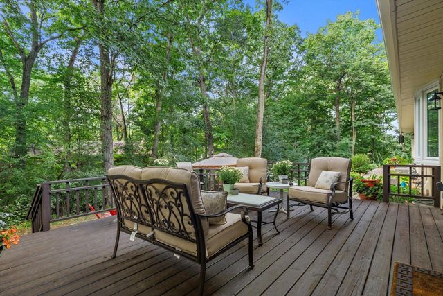 5003 Bluebird LANE, Racine, WI 53406