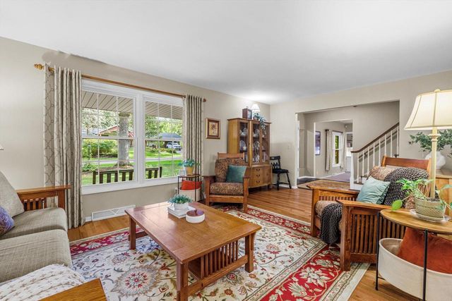 5003 Bluebird LANE, Racine, WI 53406