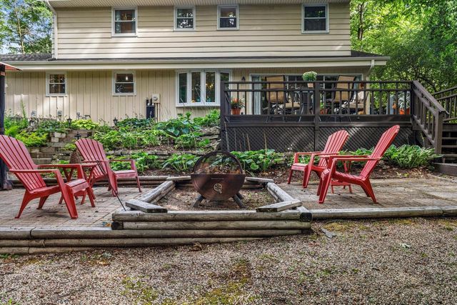 5003 Bluebird LANE, Racine, WI 53406