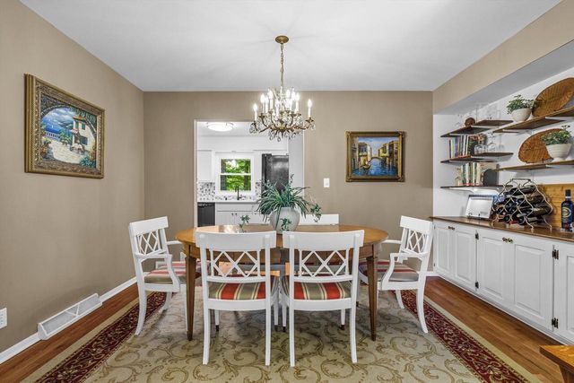 5003 Bluebird LANE, Racine, WI 53406