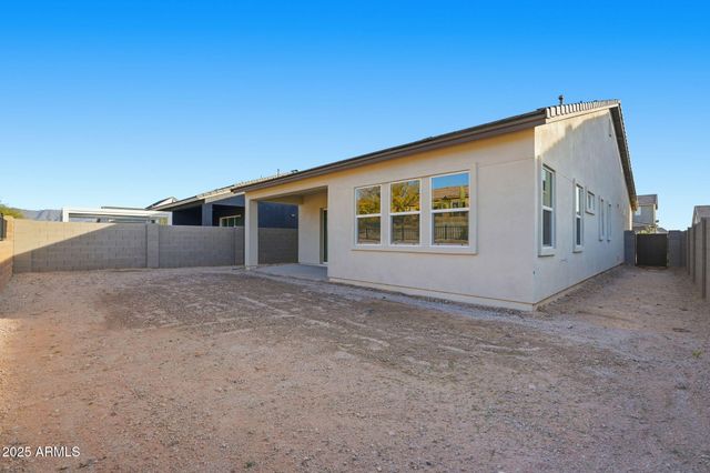 18016 W BIGHORN Avenue, Goodyear, AZ 85338