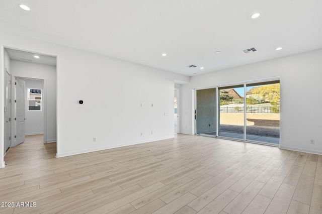 18016 W BIGHORN Avenue, Goodyear, AZ 85338