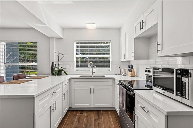 2418 EUSTON ROAD, Winter Park, FL 32789