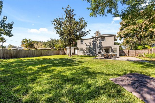 2418 EUSTON ROAD, Winter Park, FL 32789