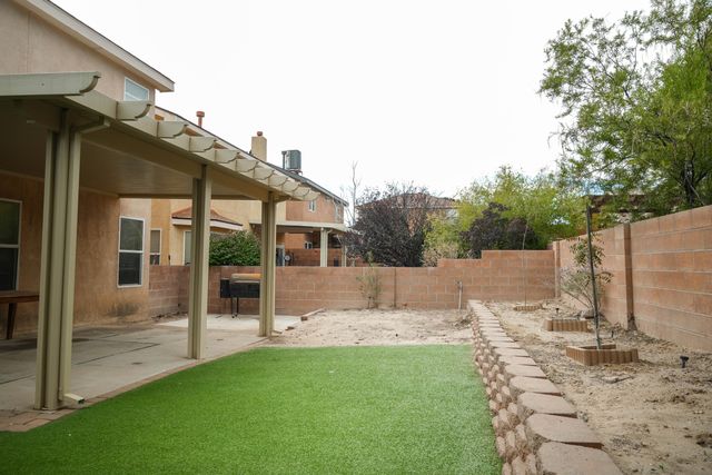 7455 Redpoll Road NW, Albuquerque, NM 87114