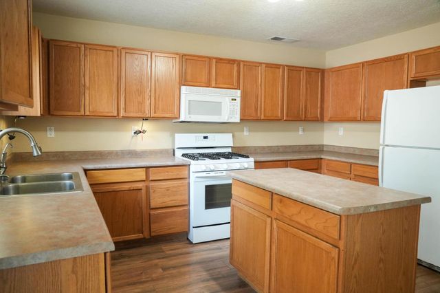 7455 Redpoll Road NW, Albuquerque, NM 87114