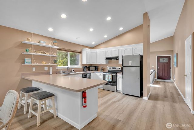 318 Duck Lake Drive NE, Ocean Shores, WA 98569