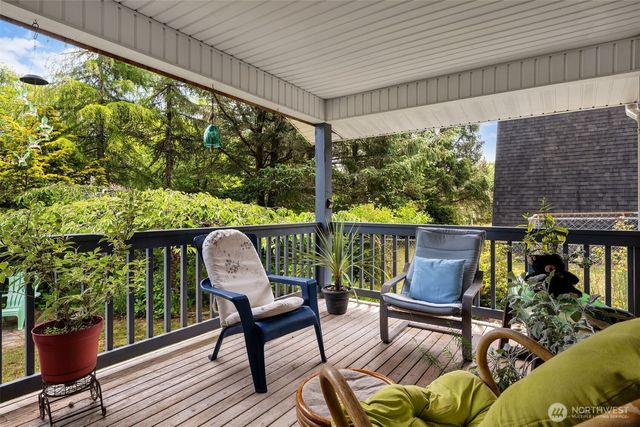 318 Duck Lake Drive NE, Ocean Shores, WA 98569