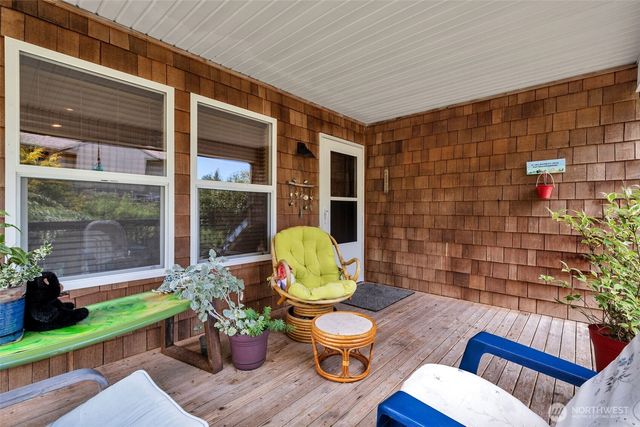 318 Duck Lake Drive NE, Ocean Shores, WA 98569