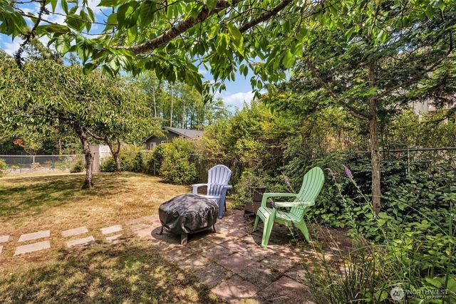 318 Duck Lake Drive NE, Ocean Shores, WA 98569